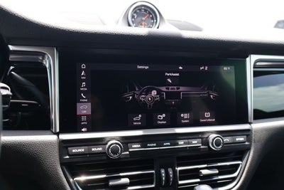 2020 Porsche Macan Base