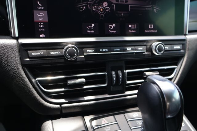 2020 Porsche Macan Base