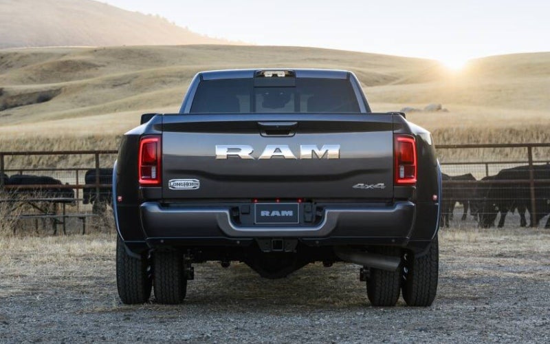 2027ram3500-exterior-03